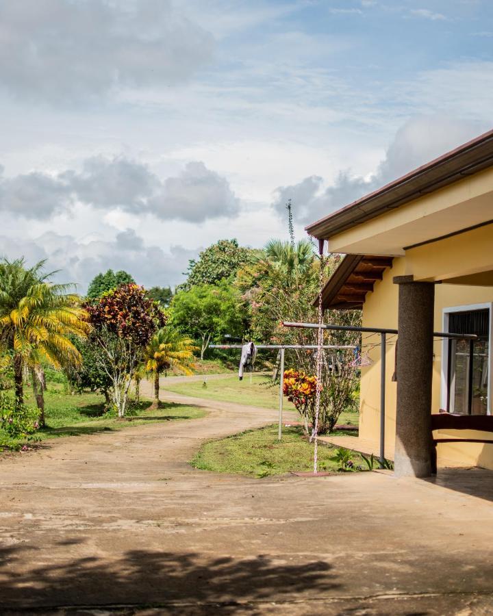 Linda Casa De Verano Con Amplias Zonas Verdes San Isidro De El General Zewnętrze zdjęcie