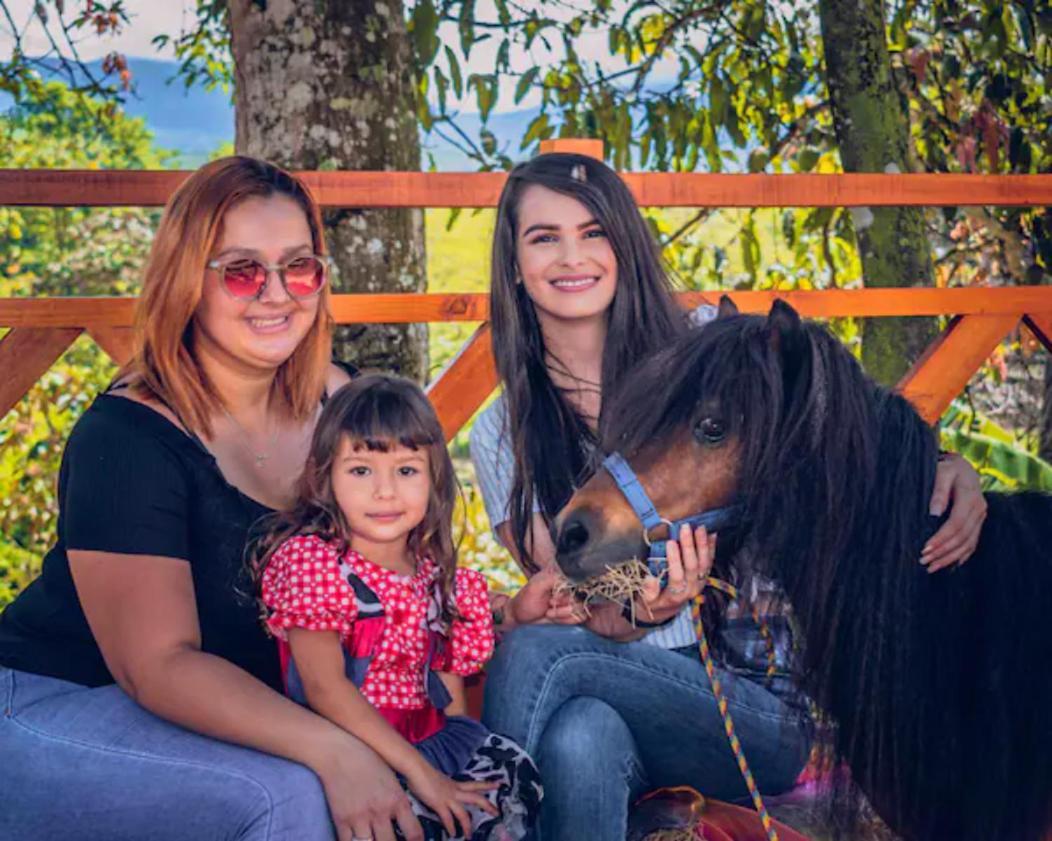Linda Casa De Verano Con Amplias Zonas Verdes San Isidro De El General Zewnętrze zdjęcie